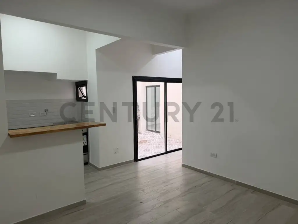 Zamudio 5100, Piso 0