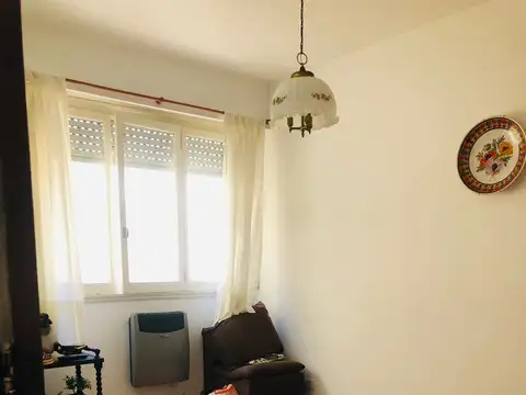 Chacabuco 600, Piso 1