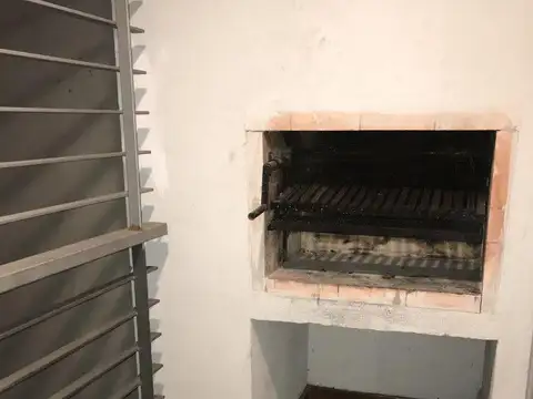 Directorio 2500, Piso 1