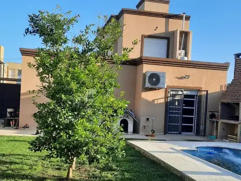 Casa en Venta con 1 cochera