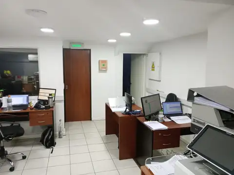 Galpon en Venta 40  mts Fondo
