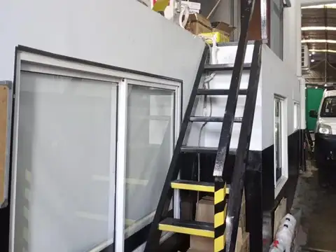 Excelente Galpon de categoria