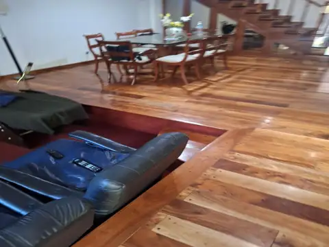 Casa 4 ambientes con 4 baños