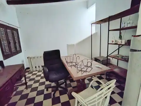 Casa 5 ambientes con 1 baño