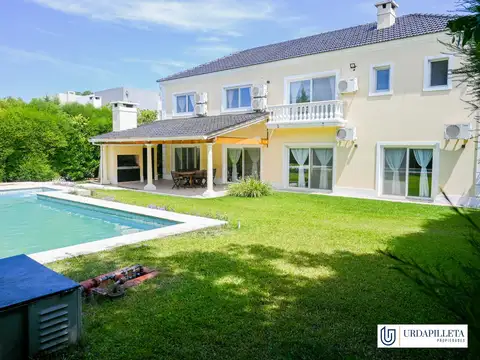 Casa en Alquiler en La Lomada De Pilar, USD 2.900