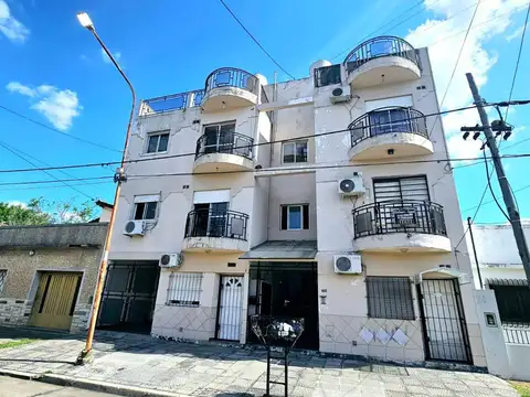 DEPARTAMENTO 2 AMBIENTES CON TERRAZA