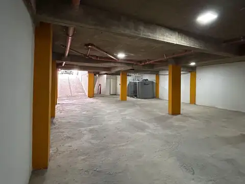 Alquiler de Cochera subterránea en Banfield oeste