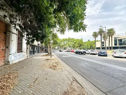 Terreno en Venta en Abasto, USD 150.000