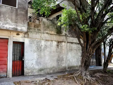 Casa 7 ambientes con 3 baños