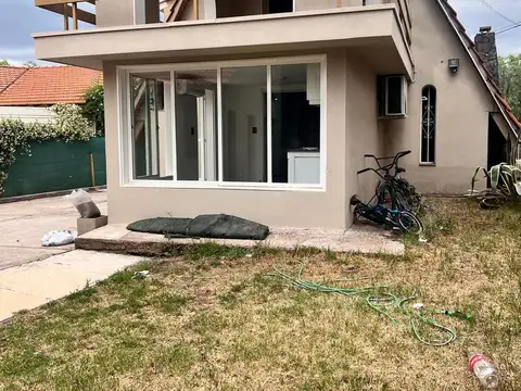 OPENHOUSE alquila casa en Barrio Dalvian