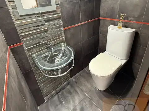 Depto Tipo Casa en Venta con 1 cocheras
