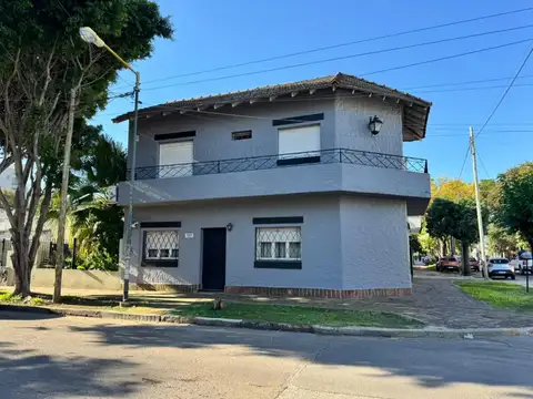 Venta de PH  4 amb - con terraza y garage.