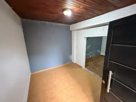 Depto Tipo Casa en Venta en Villa la Florida, USD 33.000