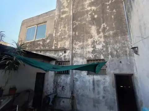 CASA CON GALPON EN LOTE 8,66 X 29