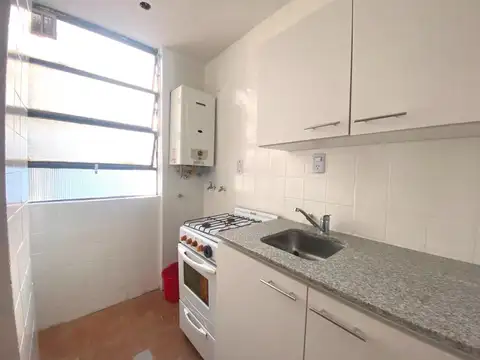 2 amb Excelente por estado y ubicacion mts rivadavia y subte