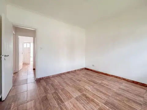 Depto Tipo Casa 2 ambientes con 1 baño