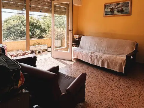 Depto Tipo Casa en Venta en Mataderos, USD 120.000