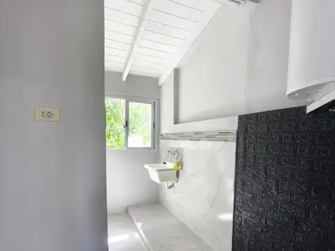 Depto Tipo Casa 2 ambientes con 1 baño