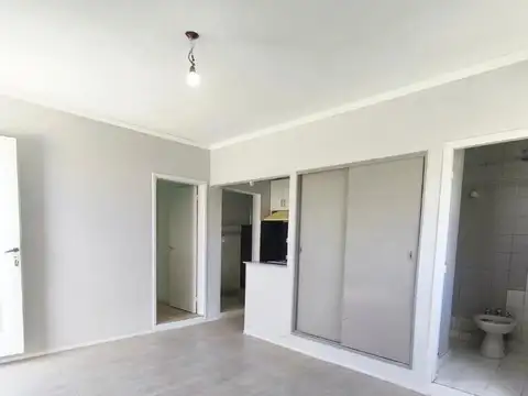Depto Tipo Casa en Alquiler de 1 dormitorio