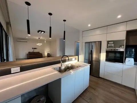 Casa en Venta en Roldan, USD 300.000