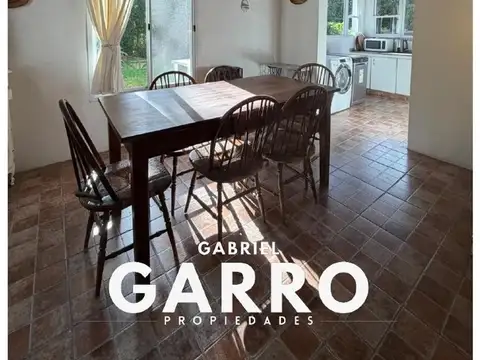 Casa en Alquiler con 5 cocheras