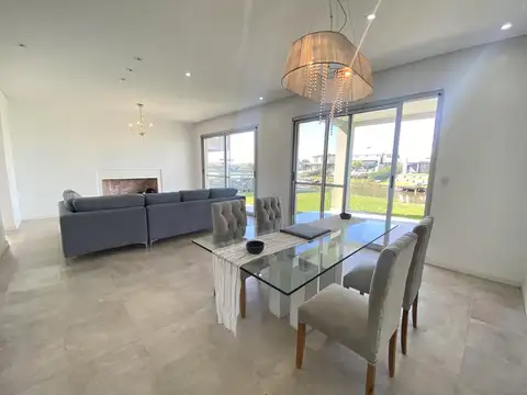Casa en Venta al Lago - Ceibos, Puertos del Lago