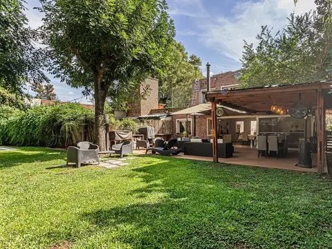 Venta de casa 6 ambientes c/ pileta -  La Lonja - Pilar