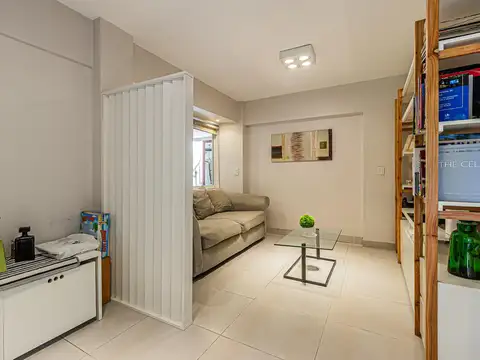 Casa en Alquiler con 3 cocheras