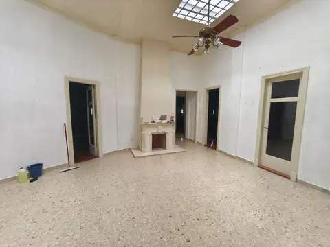 ALQUILER OFICINA EN VILLA DEVOTO.