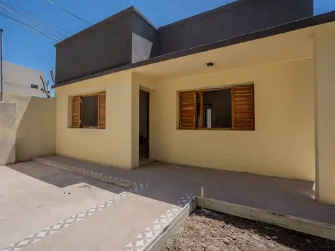 Casa en venta City Bell. 2 dormitorios. A estrenar