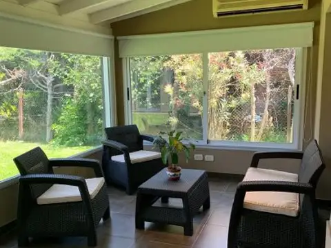 Casa en venta - La Casualidad, Pilar -  Excelente