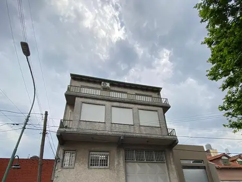 Galpon Deposito con Oficinas   729M2 cubiertos - Vicente Lopez - Villa Martelli