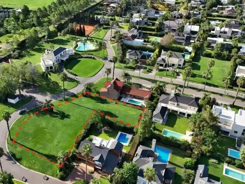 Avenida Fuerza Aerea 2300