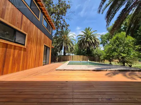 Alucinante casa a estrenar con gran piscina y jardín nativo