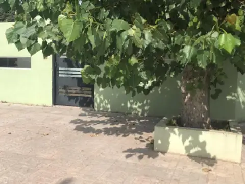 Casa en Venta en La Reja, USD 165.000