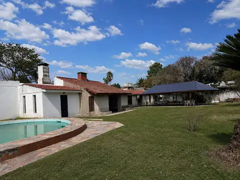 Casa 4 ambientes con 1 baño