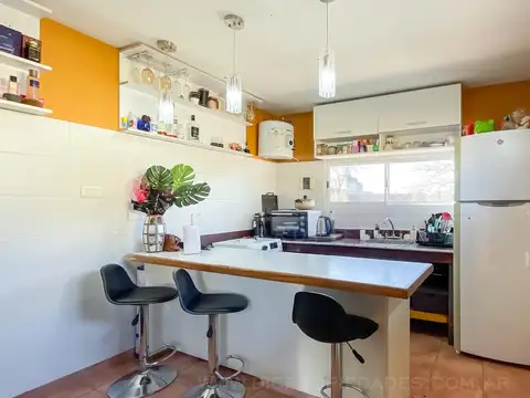 Casa 4 ambientes con 3 baños