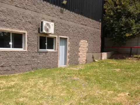 Depósito 4.600m² Ex Ruta 9, Escobar.