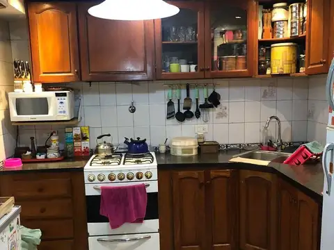 Armenia 1700, Piso 1