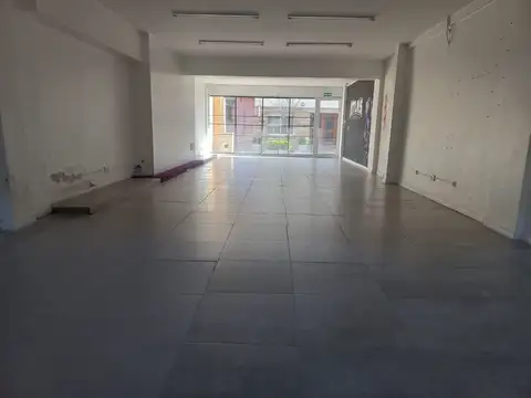 Venta local en san fernando sobre av libertador