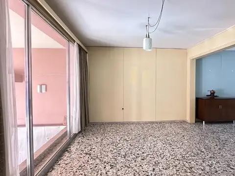 Depto Tipo Casa 8 ambientes con 3 baños