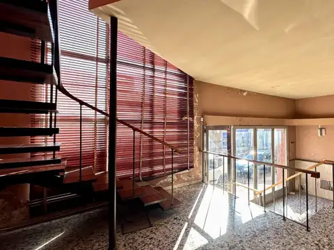 Depto Tipo Casa en Venta de 8 ambientes