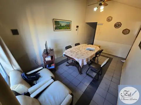 Casa 5 ambientes con 2 baños