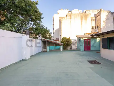 Avenida Mitre 3900, Piso 0
