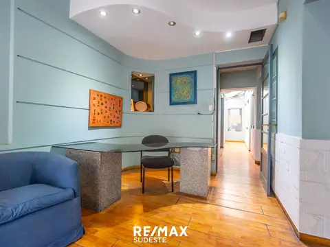 Venta propiedad para oficinas/consultorios + dpto