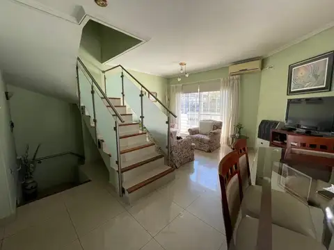 Depto Tipo Casa en Venta 19 años