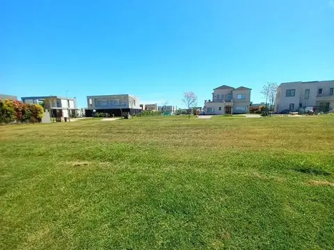 Terreno en Venta en Puertos - Barrio Ceibos, USD 180.000
