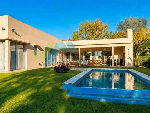 Casa en Alquiler de 3 dormitorios