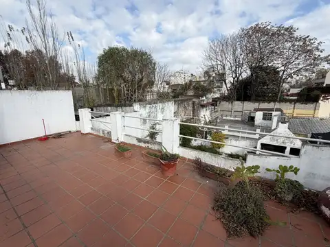 Depto Tipo Casa en Alquiler 26 años
