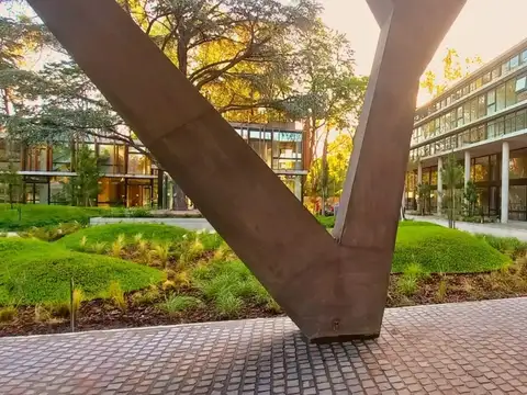 OFICINA EN ALQUILER :: THAYS PARQUE LELOIR :: 40m2 + balcón